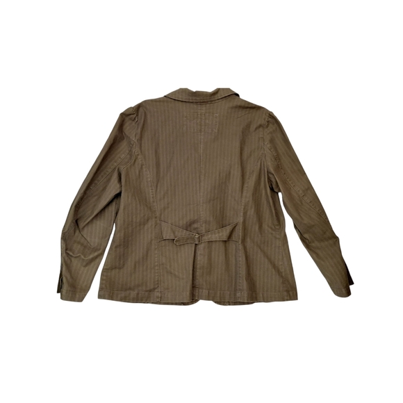Women's Elegant Stripped Olive Blazer - Picture 3 of 7